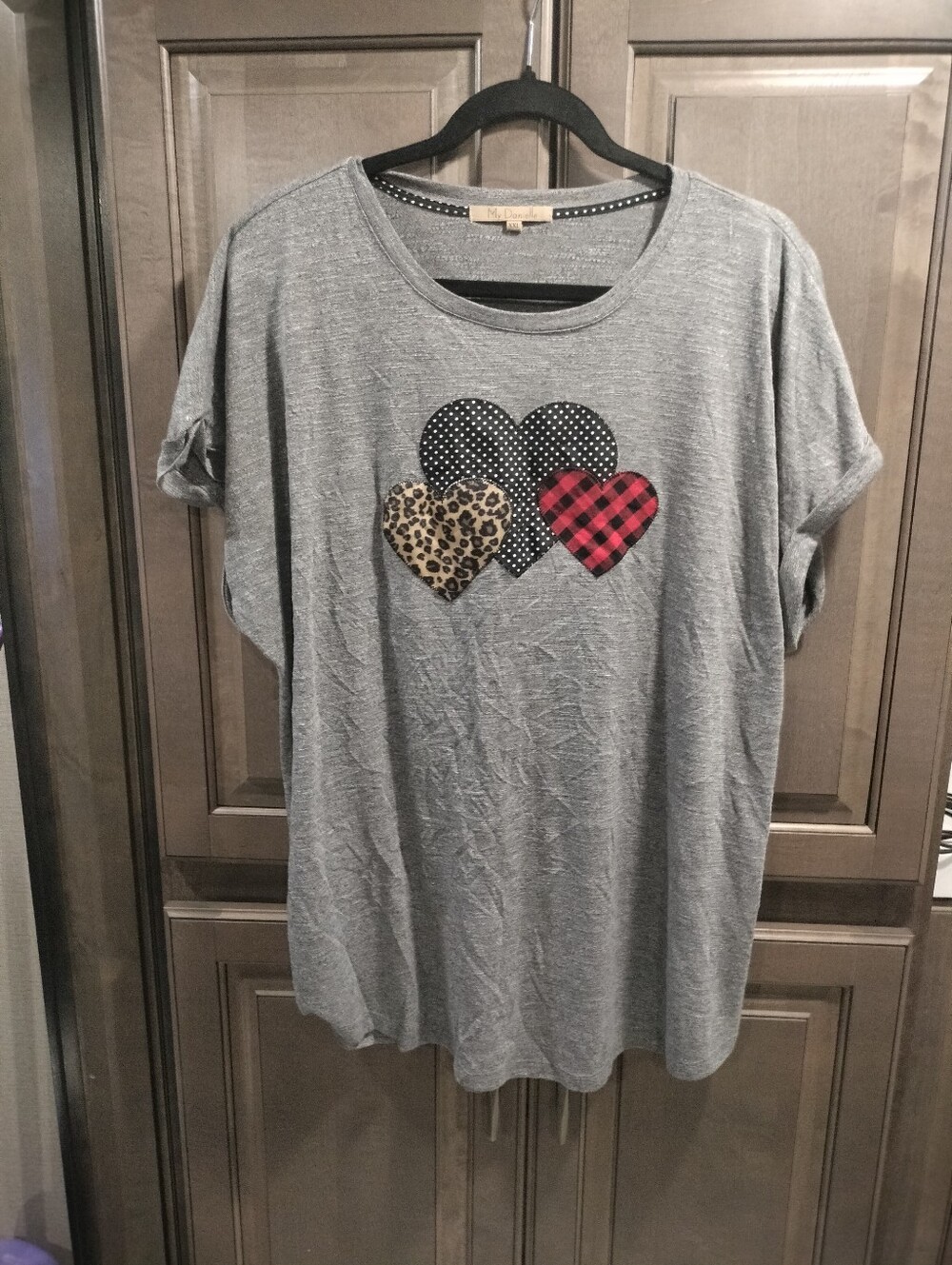 My Danielle Gray Short Sleeve Tee with Heart Patch Trio - Unknown Brand